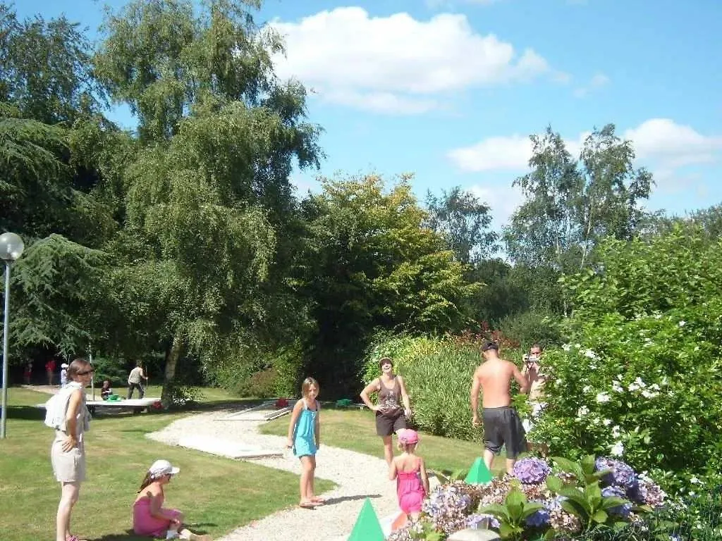 Ferienhaus Camping 3 Etoiles - Piscine - Eehafa Merdrignac