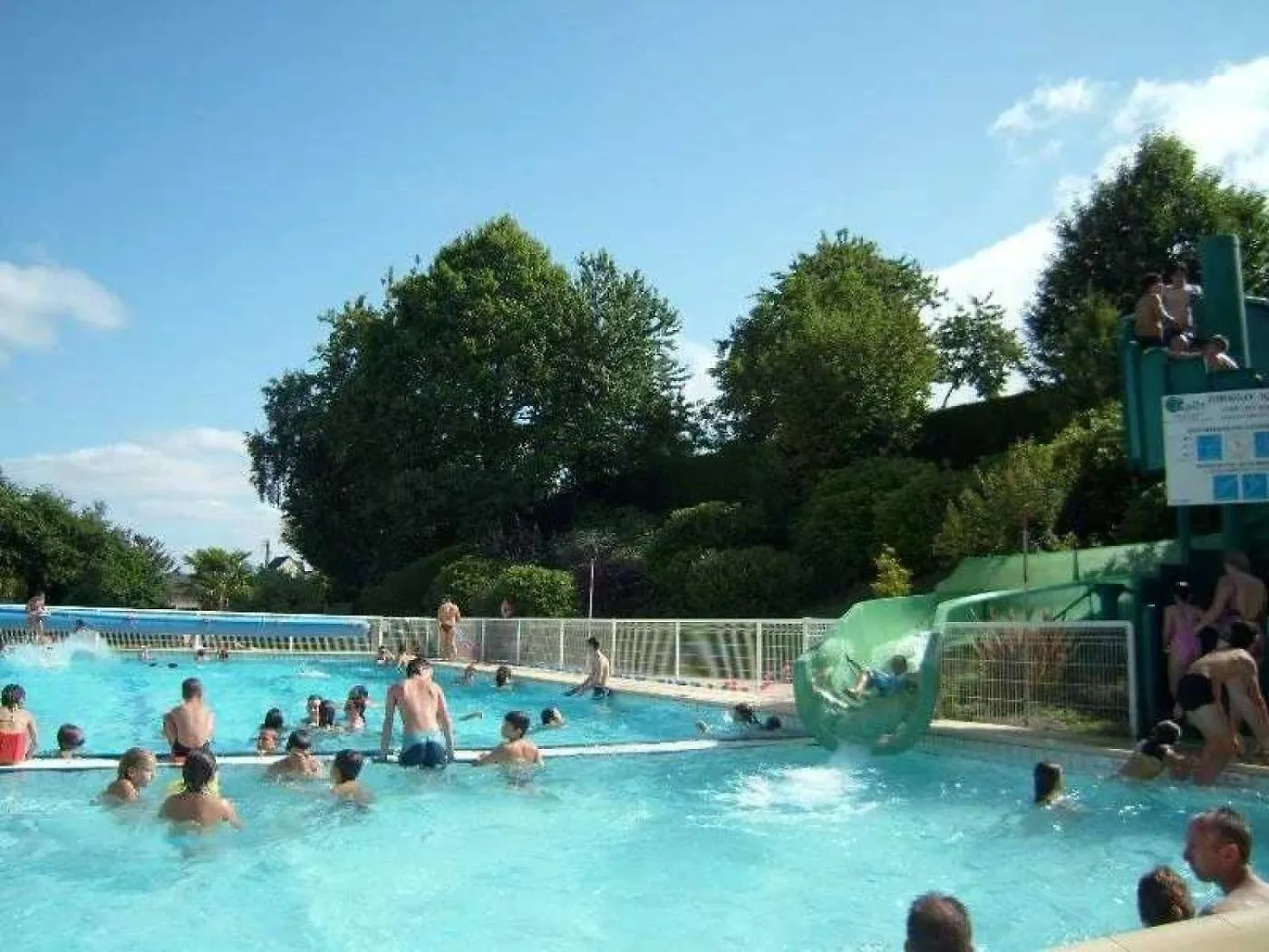 Camping 3 Etoiles - Piscine - Eehafa Merdrignac 0*,
